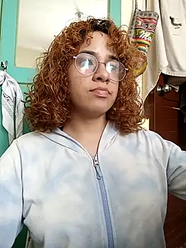 Snapshot of EmmaMelissa0521 chatting on 19, 9, 2025 EmmaMelissa0521 online show from 19, 9, 2025