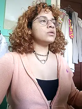 Snapshot of EmmaMelissa0521 chatting on 28, 9, 2025 EmmaMelissa0521 online show from 28, 9, 2025