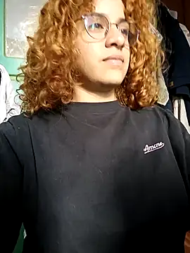 Snapshot of EmmaMelissa0521 chatting on 4, 10, 2025 EmmaMelissa0521 online show from 4, 10, 2025