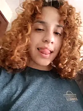 Snapshot of EmmaMelissa0521 chatting on 5, 10, 2025 EmmaMelissa0521 online show from 5, 10, 2025