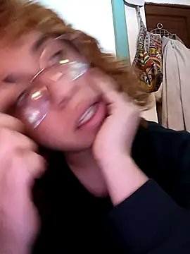 Snapshot of EmmaMelissa0521 chatting on 8, 10, 2025 EmmaMelissa0521 online show from 8, 10, 2025