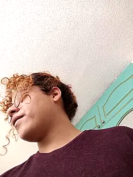 Snapshot of EmmaMelissa0521 chatting on 8, 10, 2025 EmmaMelissa0521 online show from 8, 10, 2025