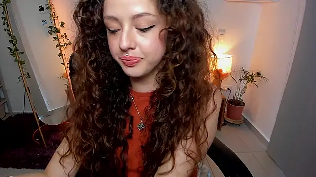Snapshot of Cassandra_Caiin chatting on 28, 7, 2026 Cassandra Caiin online show from 28, 7, 2026