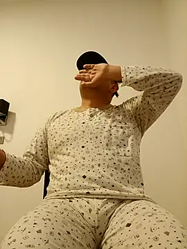 Snapshot of chicoguapo8 chatting on 10, 10, 2025 chicoguapo8 online show from 10, 10, 2025