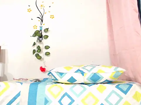 Estefani 32 online show from 2, 3, 2025