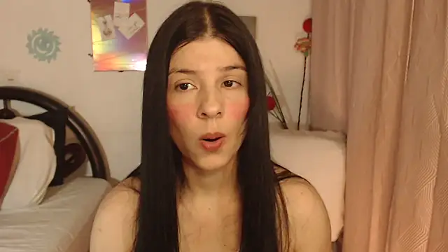 Estefani 32 online show from 6, 10, 2025