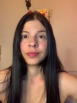 Estefani 32 online show from 25, 3, 2026