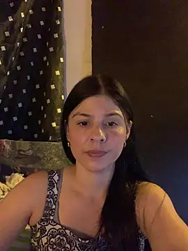 Estefani 32 online show from 2, 6, 2026