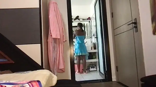 choco petite online show from 11, 3, 2026