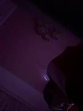 Flossy Vettie online show from 8, 4, 2026