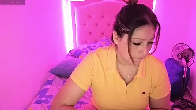 Nazlyy30 online show from 9, 11, 2025