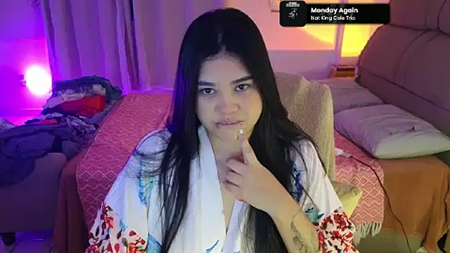Snapshot of feluriana chatting on 19, 5, 2026 feluriana online show from 19, 5, 2026