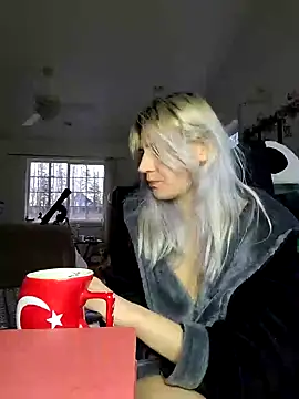 Snapshot of ScarletCallings420 chatting on 24, 1, 2025 ScarletCallings420 online show from 24, 1, 2025