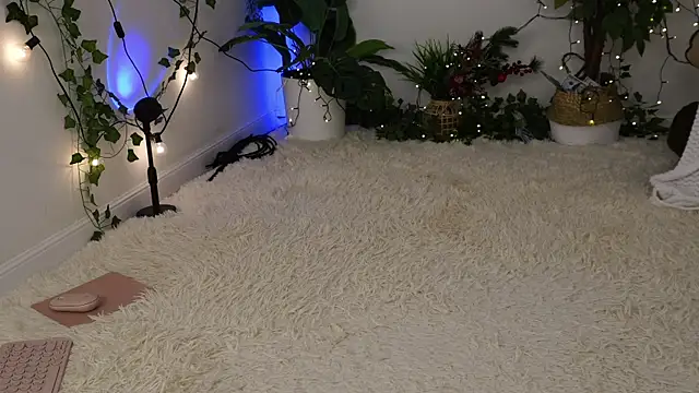 Snapshot of ScarletBlaze chatting on 9, 2, 2025 ScarletBlaze online show from 9, 2, 2025