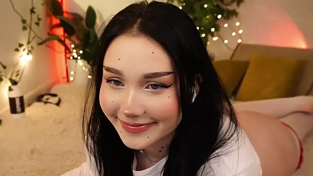 Snapshot of ScarletBlaze chatting on 12, 3, 2025 ScarletBlaze online show from 12, 3, 2025