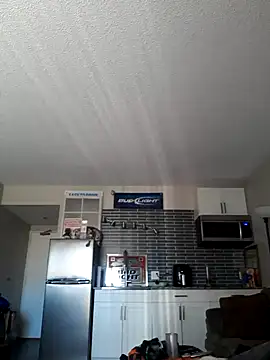 Snapshot of EZYves chatting on 5, 12, 2024 EZYves online show from 5, 12, 2024