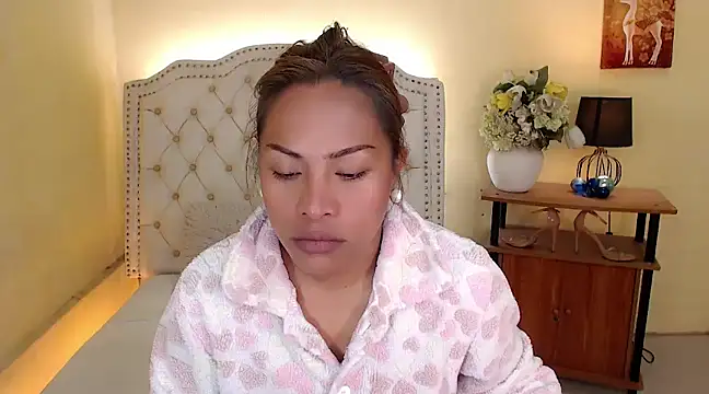 DreamLADYBOY online show from 27, 12, 2024