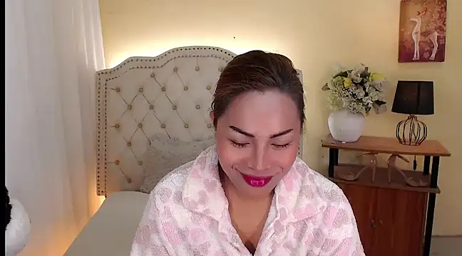 DreamLADYBOY online show from 7, 1, 2025