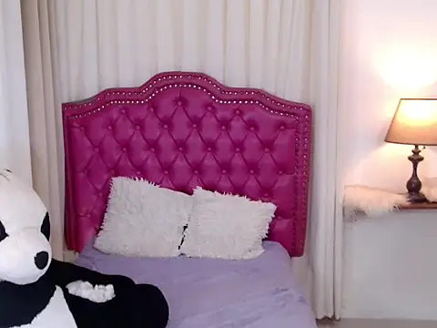 DreamLADYBOY online show from 5, 10, 2025