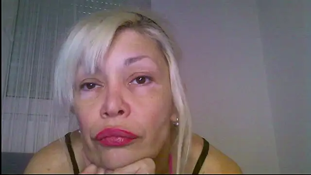 Snapshot of EvaaMina chatting on 4, 5, 2026 EvaaMina online show from 4, 5, 2026