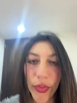 Snapshot of MiaJones21 chatting on 31, 7, 2026 MiaJones21 online show from 31, 7, 2026