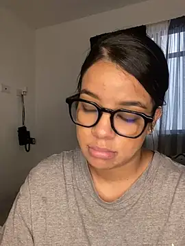 Snapshot of trianawhite chatting on 26, 12, 2024 trianawhite online show from 26, 12, 2024