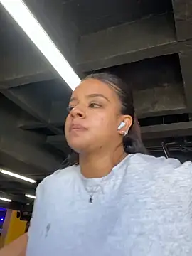 Snapshot of trianawhite chatting on 30, 1, 2025 trianawhite online show from 30, 1, 2025