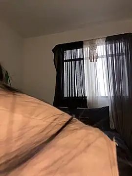 Snapshot of trianawhite chatting on 20, 11, 2025 trianawhite online show from 20, 11, 2025