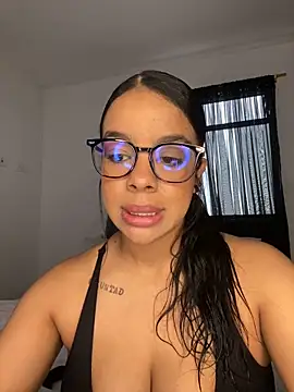 Snapshot of trianawhite chatting on 30, 6, 2026 trianawhite online show from 30, 6, 2026