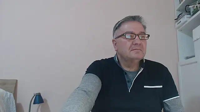Snapshot of YOU6me chatting on 12, 2, 2025 YOU6me online show from 12, 2, 2025