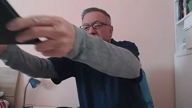 YOU6me online show from 20, 10, 2025