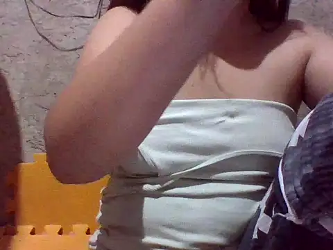 Snapshot of Beatrice143 chatting on 16, 10, 2025 Beatrice143 online show from 16, 10, 2025