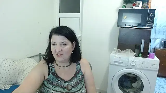 RidemerafSuzana online show from 19, 2, 2025