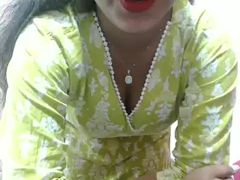 LovingPihu online show from 6, 2, 2025