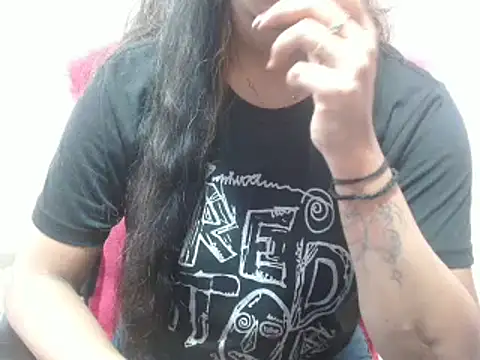 LovingPihu online show from 11, 3, 2025