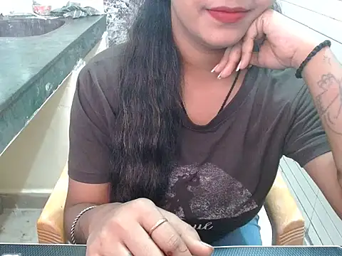 LovingPihu online show from 13, 10, 2025