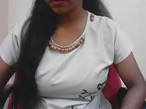 Snapshot of LovingPihu chatting on 18, 7, 2026 LovingPihu online show from 18, 7, 2026