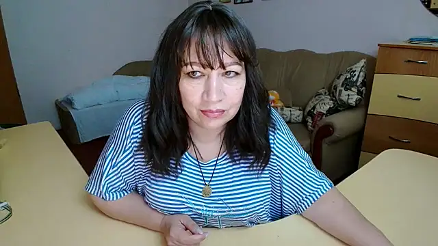 Lucretia Goldi  online show from 19, 10, 2025