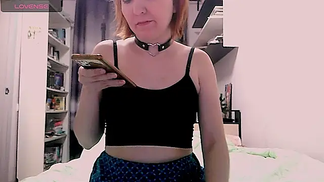 BrattyFoxyGirl online show from 24, 1, 2025