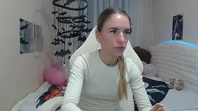 DeboraHorny online show from 18, 10, 2025