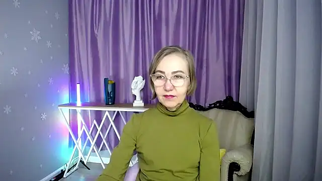 queen a n i online show from 23, 11, 2025