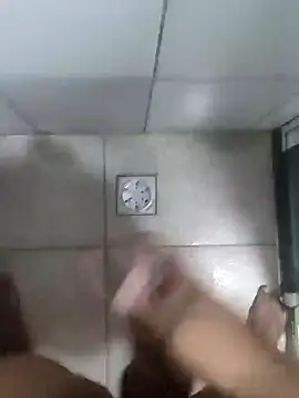 Snapshot of vini4016 chatting on 19, 12, 2024 vini4016 online show from 19, 12, 2024