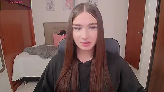 Miley Baker online show from 15, 12, 2025