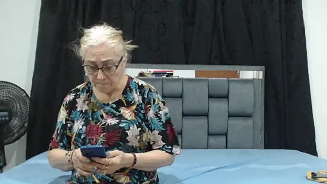 Sexytaty2022 online show from 12, 3, 2025