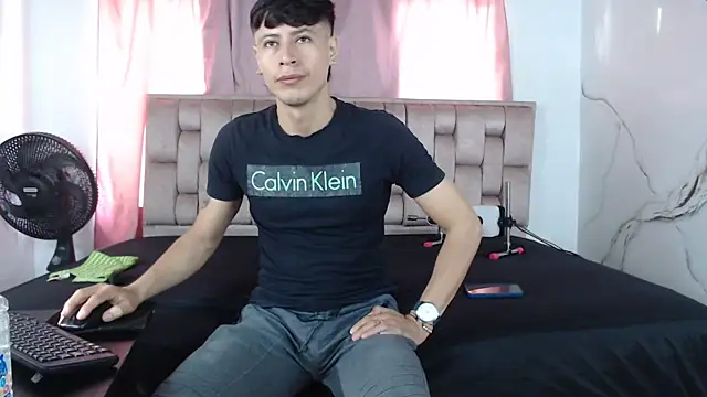 Sexytaty2022 online show from 25, 3, 2026