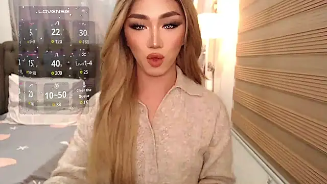 Local Hoelyx online show from 30, 12, 2024