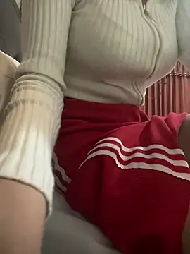 Snapshot of DulceMya6 chatting on 17, 12, 2024 DulceMya6 online show from 17, 12, 2024