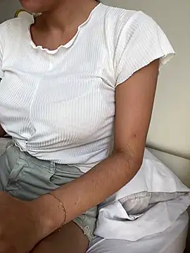 DulceMya6 online show from 10, 2, 2026