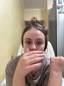 SophiaSweet  online show from 24, 4, 2026