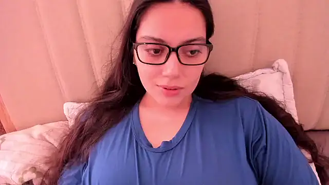 Snapshot of roniewester chatting on 26, 6, 2026 roniewester online show from 26, 6, 2026